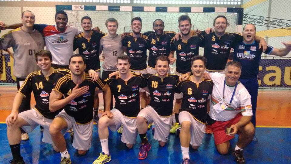 FCDU - Goiânia GO - Handebol Masculino da UNIARP